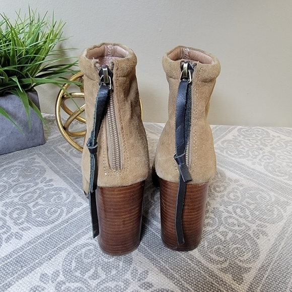 Jeffrey Campbell Rumble suede booties tan heel back zipper Size 8 - Picture 5 of 16
